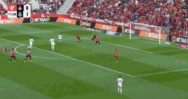 1713034379236083999.gif 巴尔韦德.gif