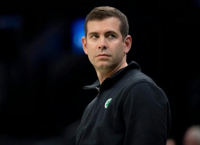 华体会下载-绿军进攻效率起伏不定 史蒂文斯：必须要克服挣扎