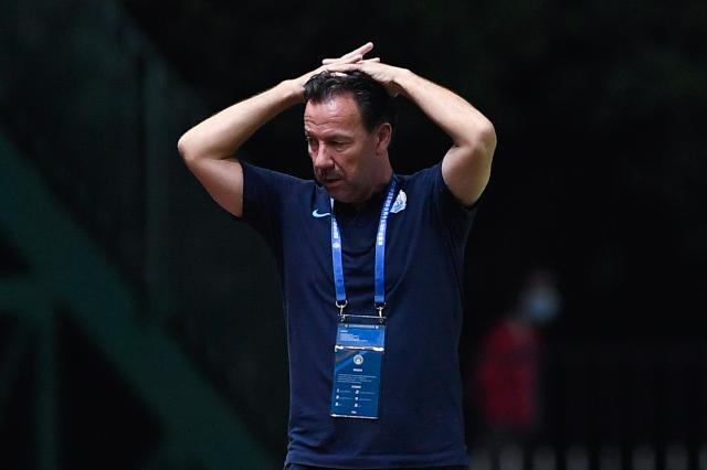 华体会-新东家出手范加斯特下课 肇俊哲或率队参加保级战