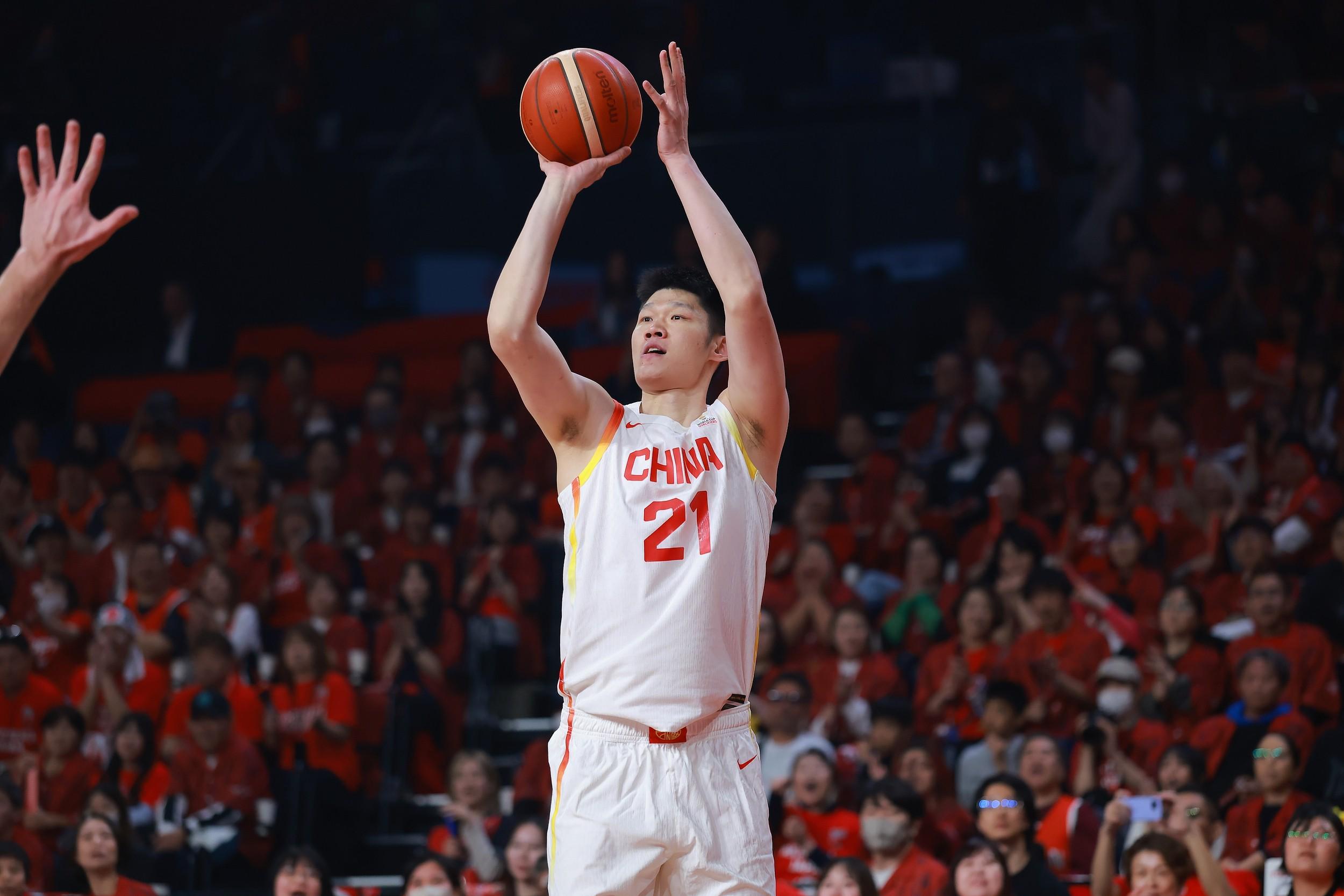 华体会官方-胡金秋：最爱玩金铲铲，第一份工资和队友吃了麦当劳